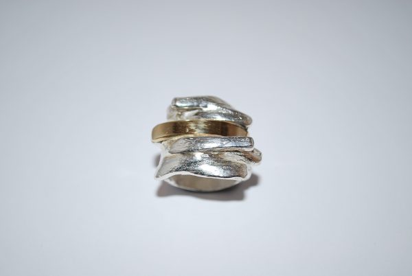 Bred finsølvring