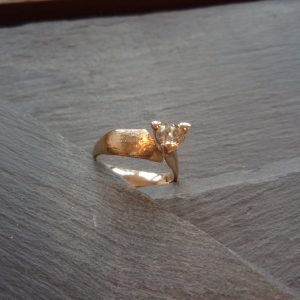 Ringe perler og sten m.v